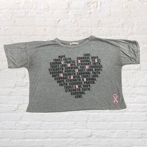 🛍🏙3️⃣ for $1️⃣5️⃣ Forever 21 “Pink” ribbon heart message short sleeve crop top